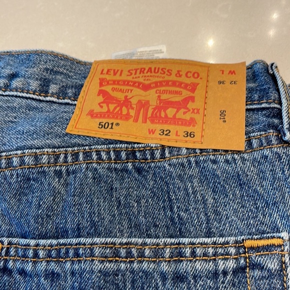 Levi’s 501 - Picture 2 of 4